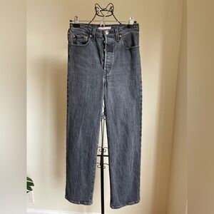 Levi’s rib cage straight ankle jeans in black